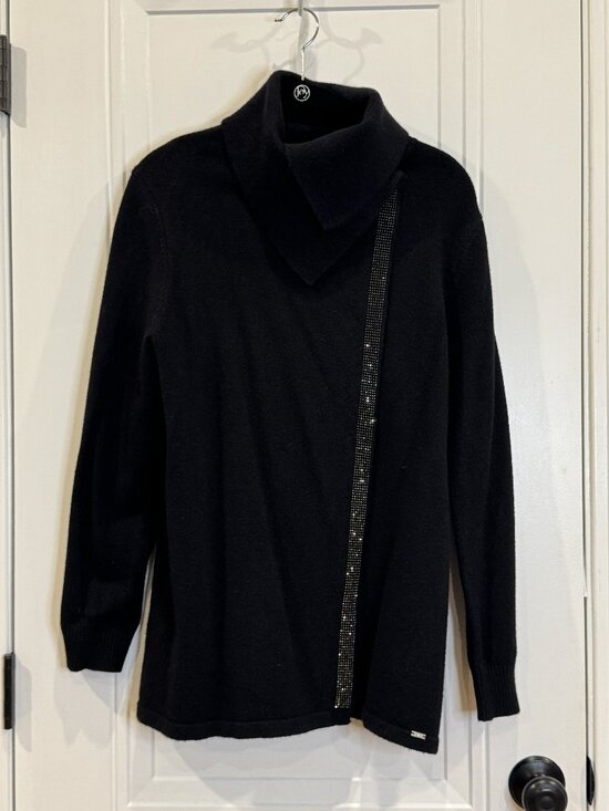 VEX Collection Sweaters - NWT Vex Collection Rhinestone Beads Trim Black Cardigan M Snap Closure Classic